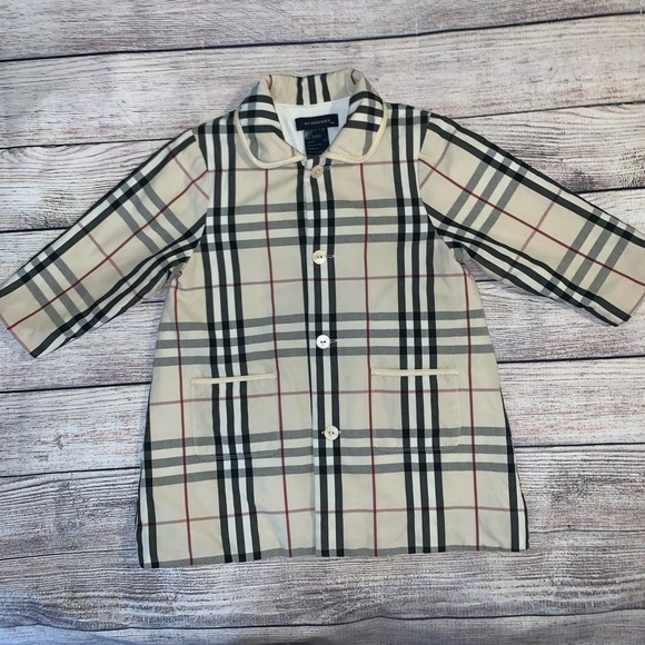 burberry cwf label